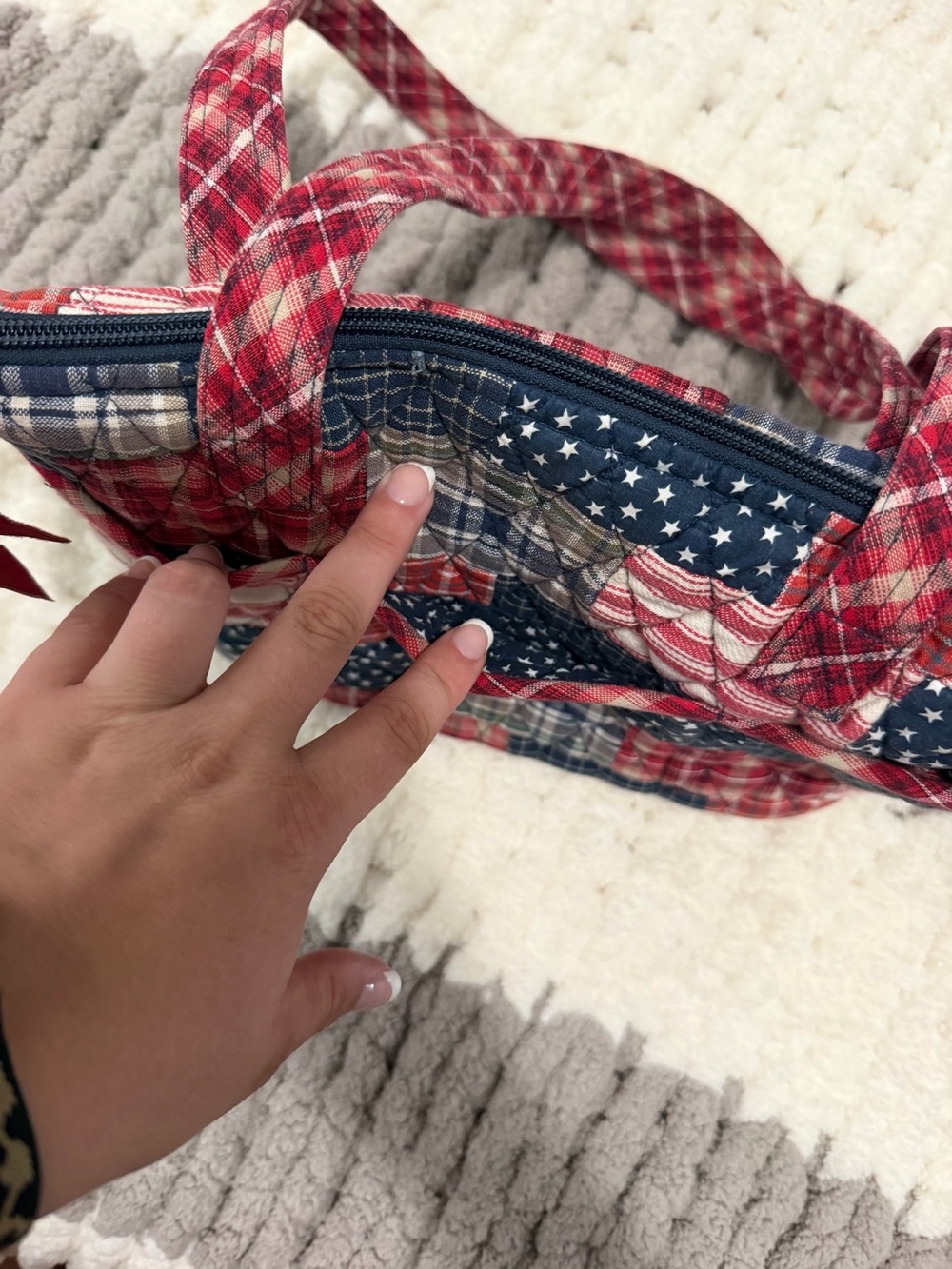 Bella Taylor quilted shoulder bag - Picture 3 of 4